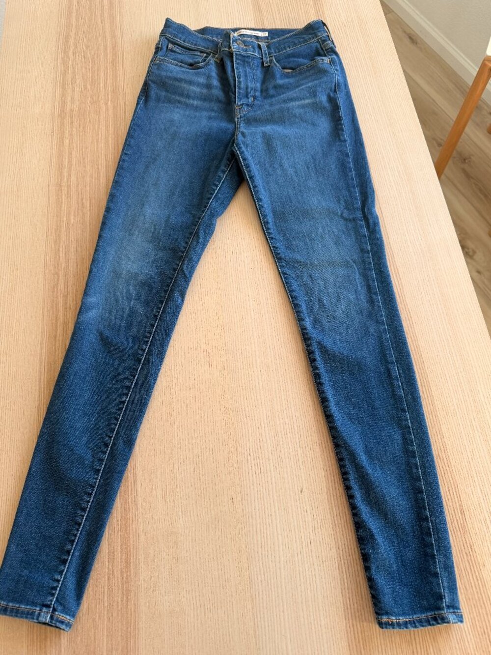 Levi’s 720 High Rise Super Skinny Jeans Size 27 | Light Wash Stretch Denim